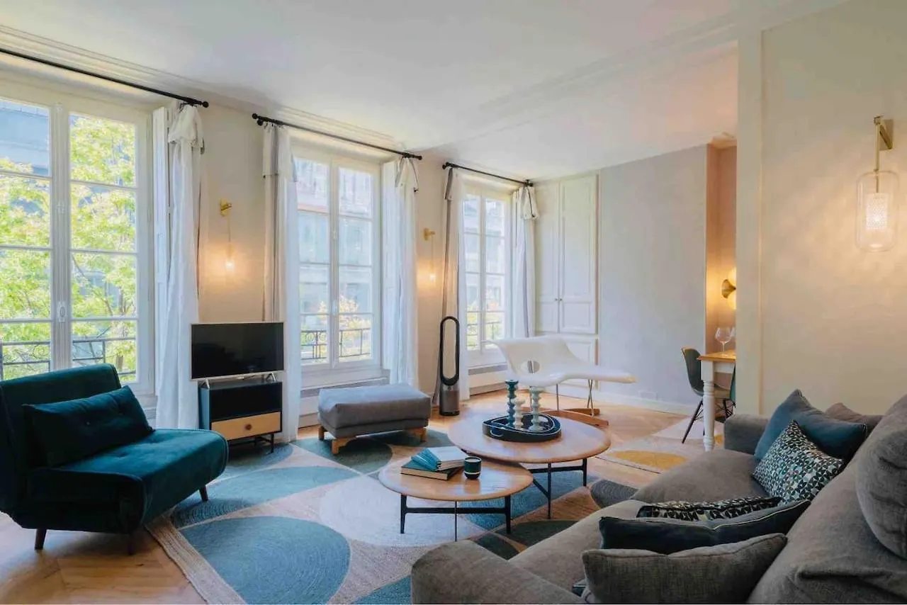 Apartment Ecrin De Charme A Deux Pas De La Place Vendome Paris